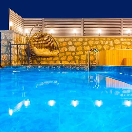 Esya 2 Hotel *