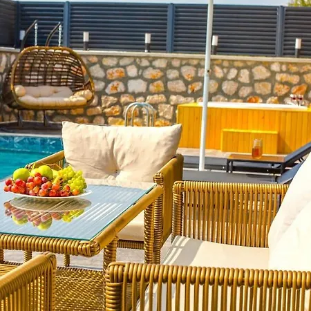 Esya 2 Hotel Kaş